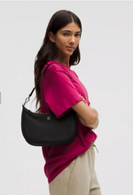 Lululemon Essential Shoulder Bag 3L