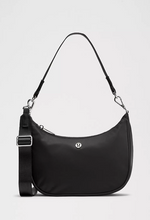 Lululemon Essential Shoulder Bag 3L